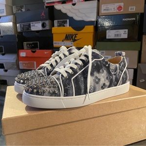 Christian Louboutin Red Bottom Louis Jr Spiked sneaker! 42 sz 9